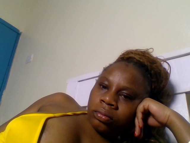 Ebonitah live cam on BongaCams