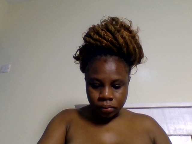 Ebonitah, live now on BongaCams