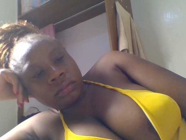 Ebonitah, live now on BongaCams