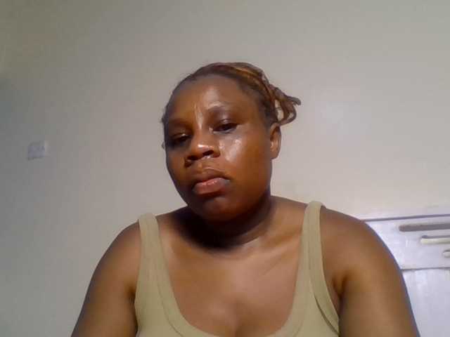 Ebonitah live cam on BongaCams