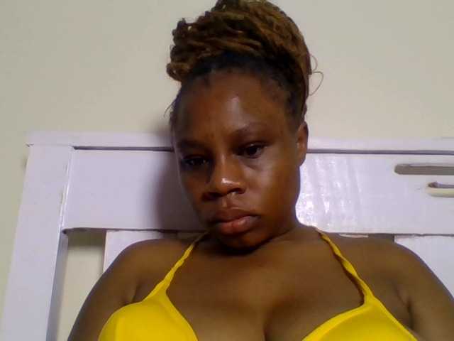 Ebonitah live cam preview