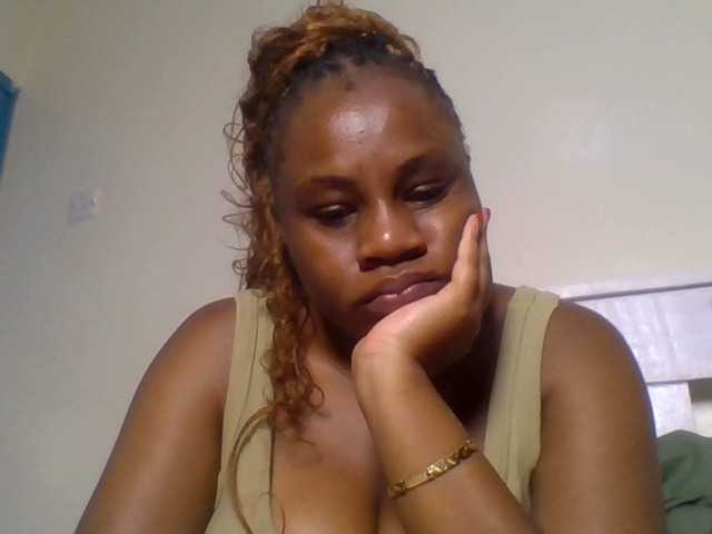Ebonitah live cam on BongaCams