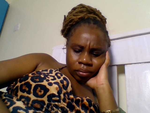 Ebonitah live cam on BongaCams
