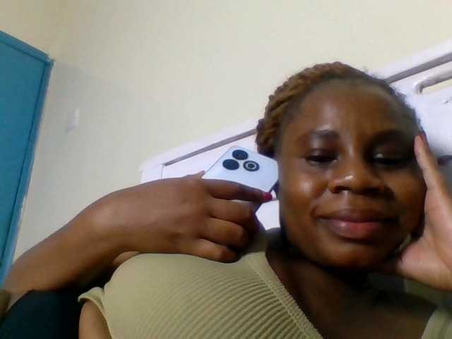 Ebonitah live cam on BongaCams
