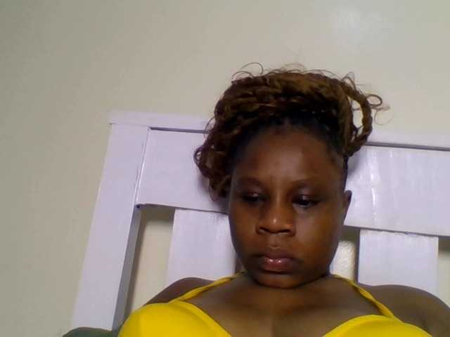 Ebonitah live cam on BongaCams