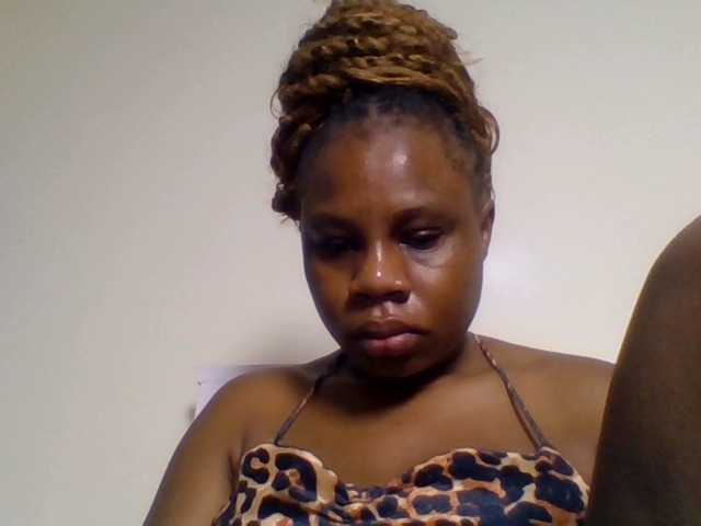 Ebonitah live cam on BongaCams
