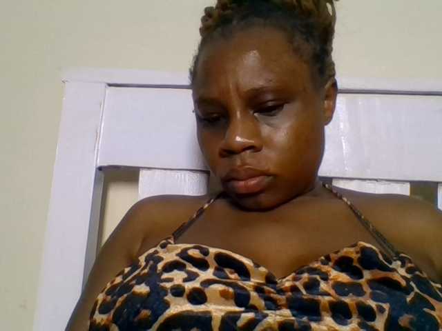 Ebonitah live cam preview