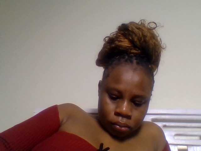 Ebonitah live cam on BongaCams
