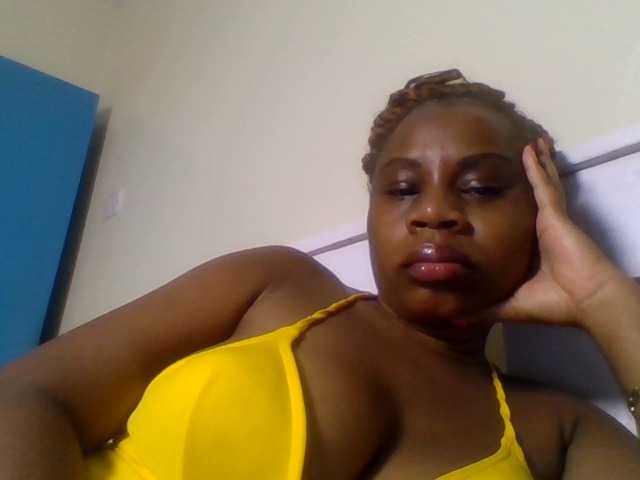 Ebonitah live cam on BongaCams