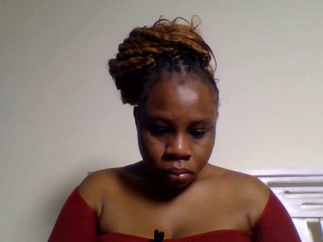 Ebonitah live cam on BongaCams
