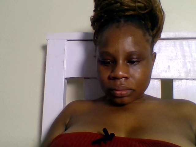 Ebonitah, live now on BongaCams