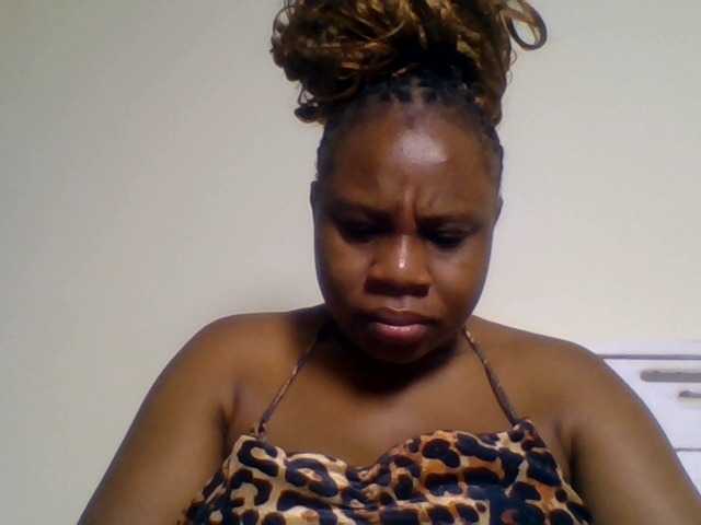 Ebonitah live cam on BongaCams
