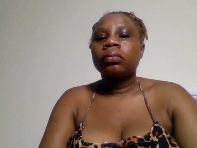 Ebonitah live cam on BongaCams