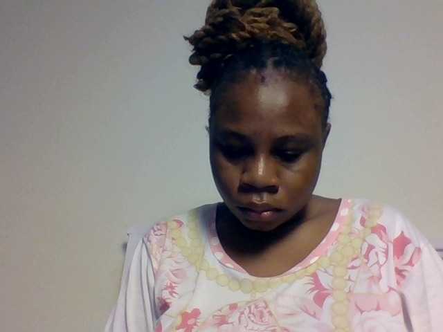 Ebonitah live cam on BongaCams
