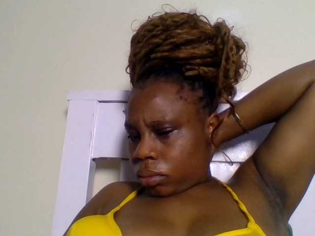 Ebonitah live cam preview