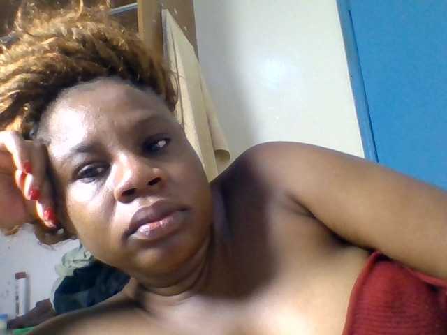 Ebonitah, en directo ahora en BongaCams