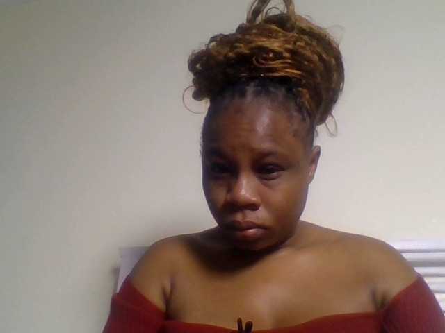 Ebonitah, en directo ahora en BongaCams