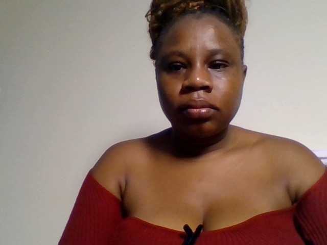 Ebonitah live cam on BongaCams