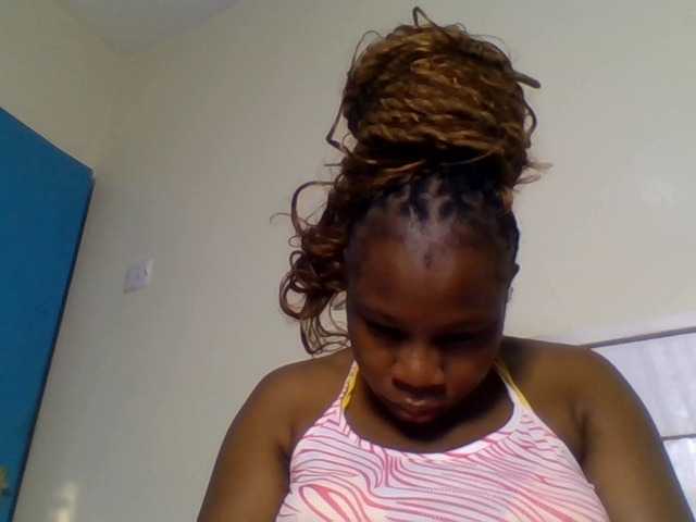 Ebonitah live cam on BongaCams