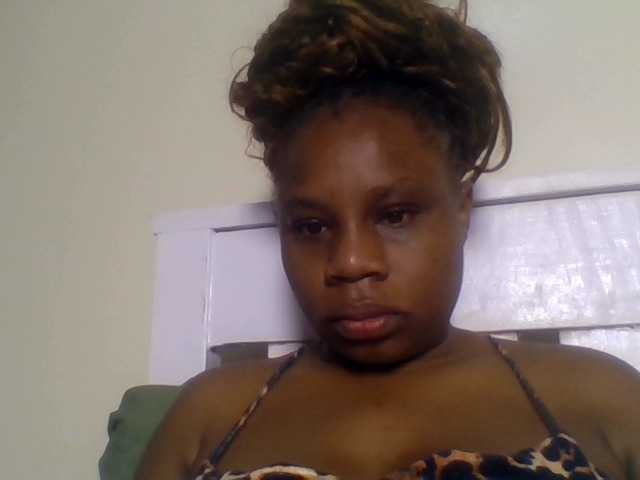 Ebonitah live cam on BongaCams