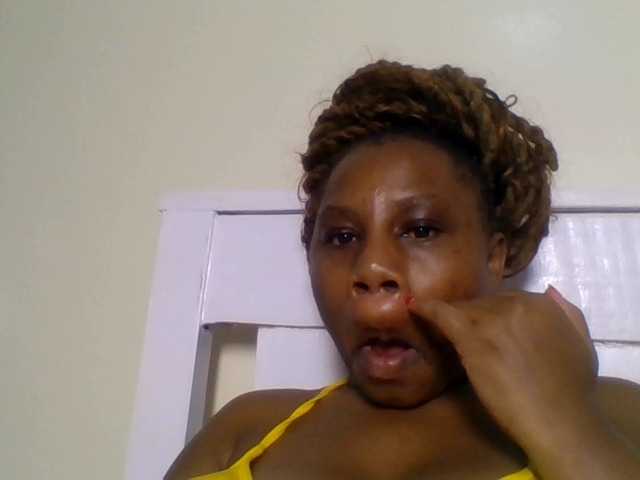 Ebonitah live cam on BongaCams