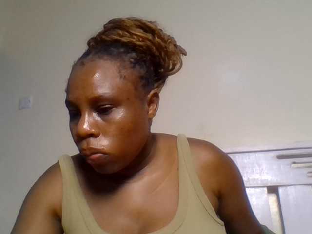 Ebonitah live cam on BongaCams