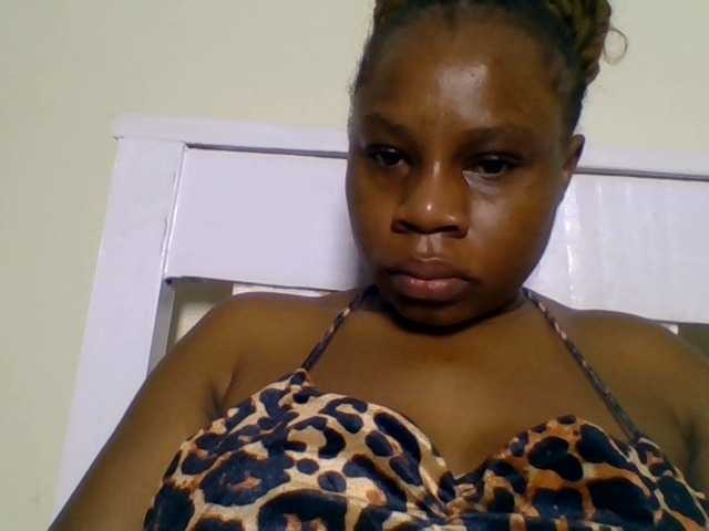 Ebonitah live cam on BongaCams