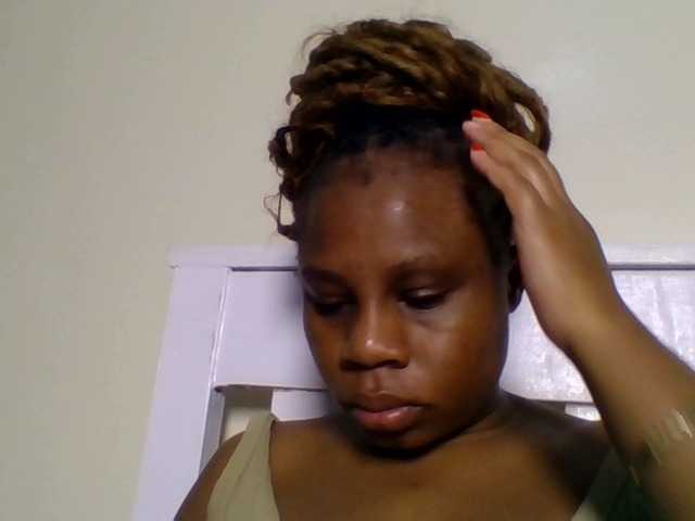 Ebonitah live cam on BongaCams