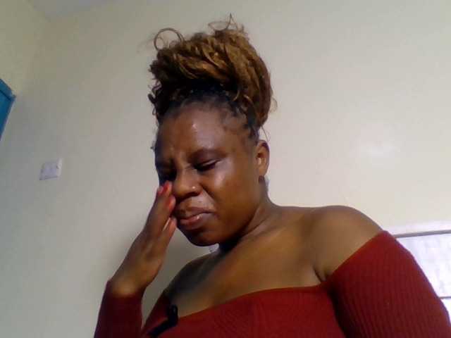 Ebonitah live cam on BongaCams