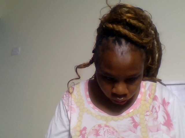Ebonitah live cam preview