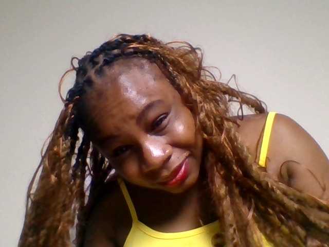 Ebonitah live cam preview