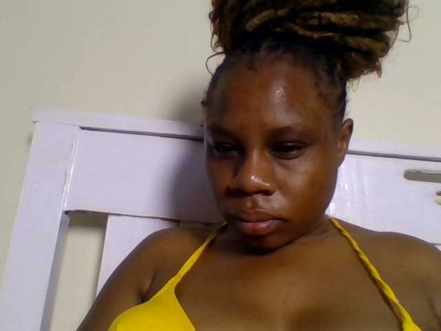 Ebonitah live cam preview