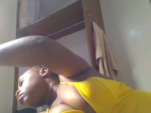Ebonitah, live now on BongaCams