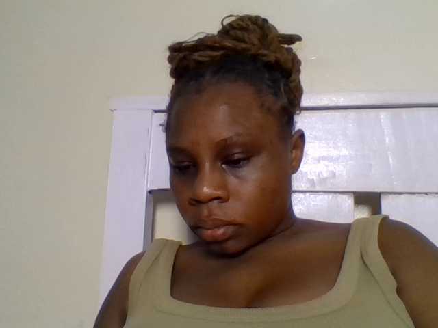 Ebonitah live cam on BongaCams