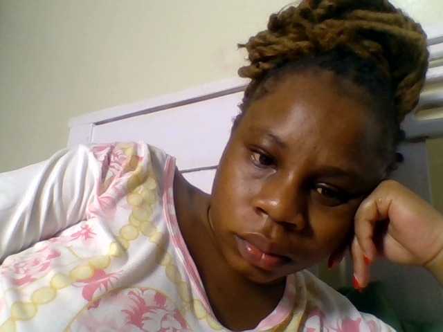 Ebonitah live cam on BongaCams