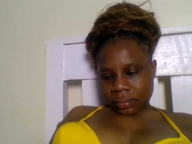 Ebonitah live cam on BongaCams
