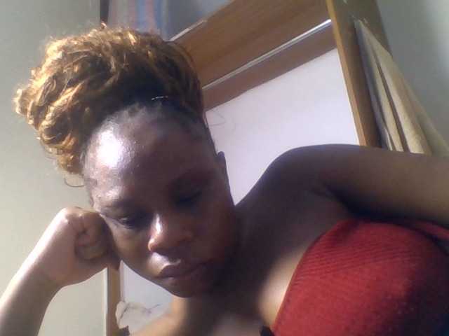 Ebonitah live cam on BongaCams