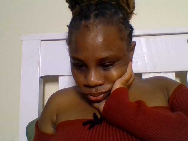 Ebonitah live cam on BongaCams