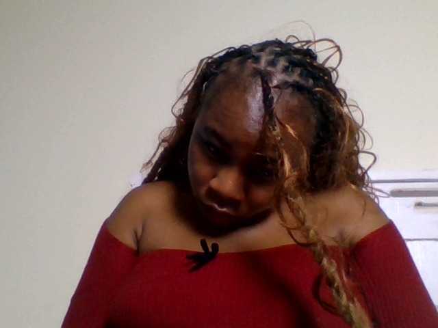 Ebonitah webcam bongacams model stream image