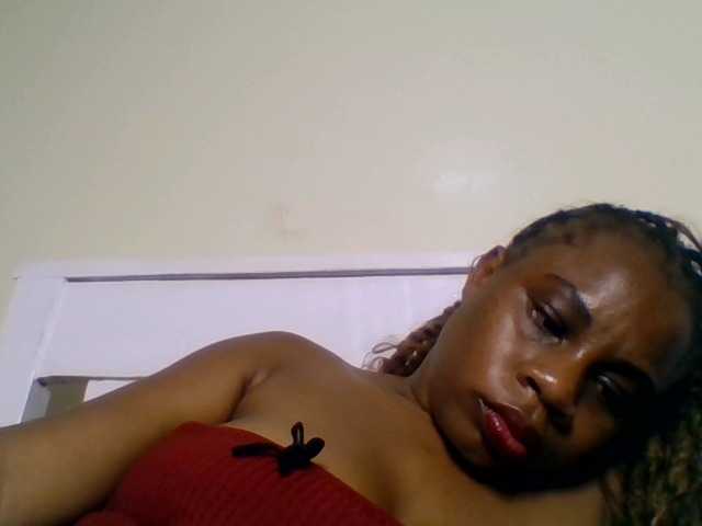 Ebonitah live cam on BongaCams