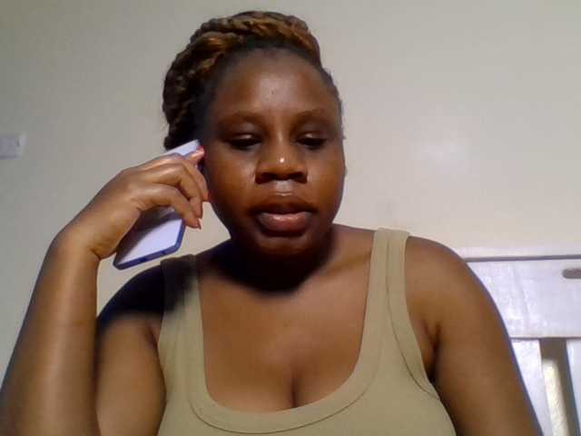 Ebonitah live cam on BongaCams