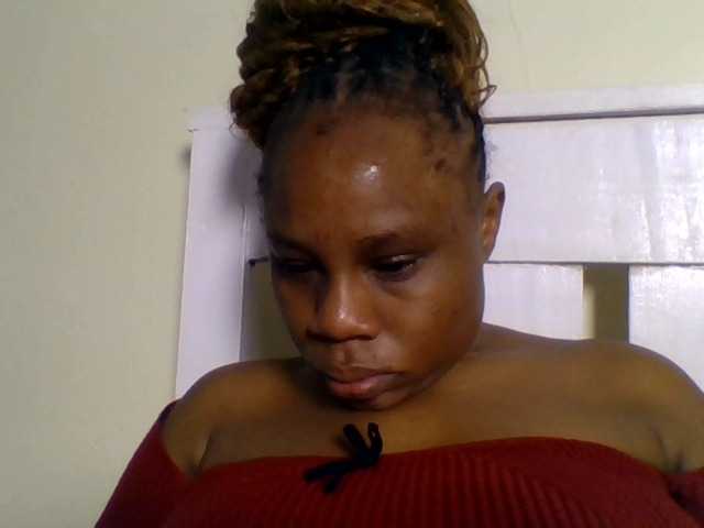 Ebonitah live cam on BongaCams