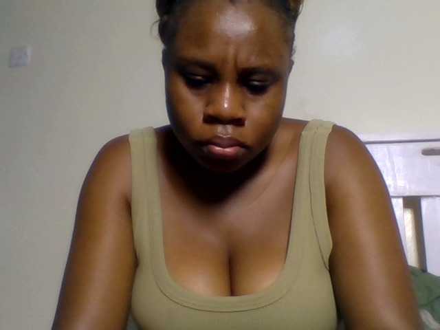 Ebonitah live cam preview