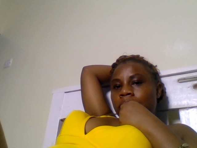 Ebonitah live cam on BongaCams