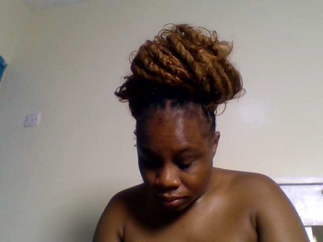 Ebonitah, en directo ahora en BongaCams