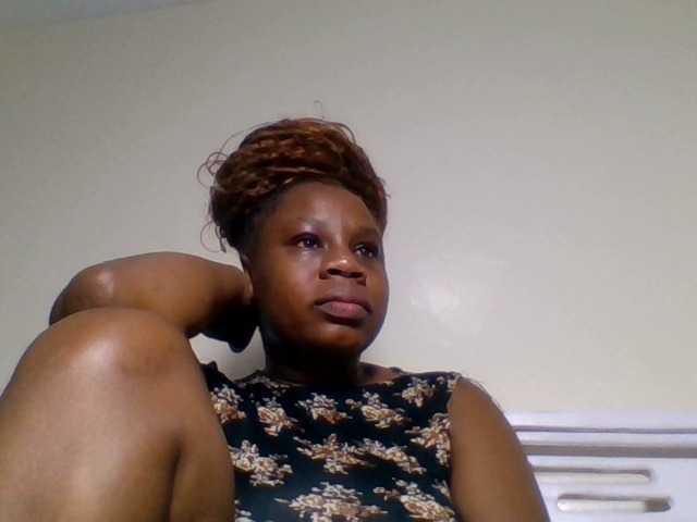 Ebonitah live cam on BongaCams
