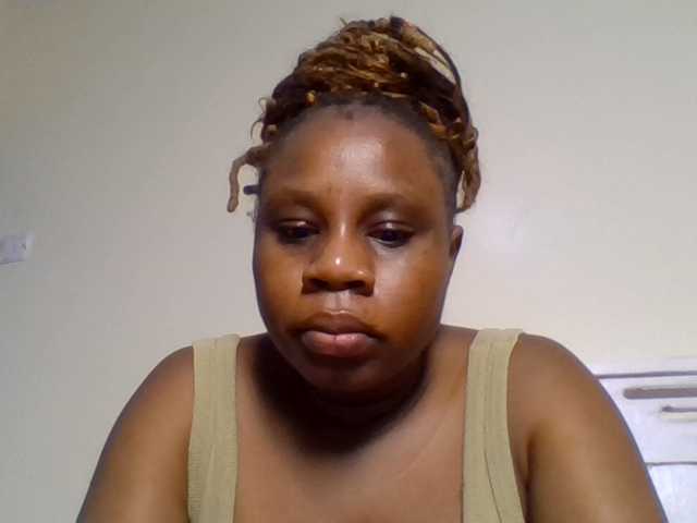 Ebonitah live cam on BongaCams