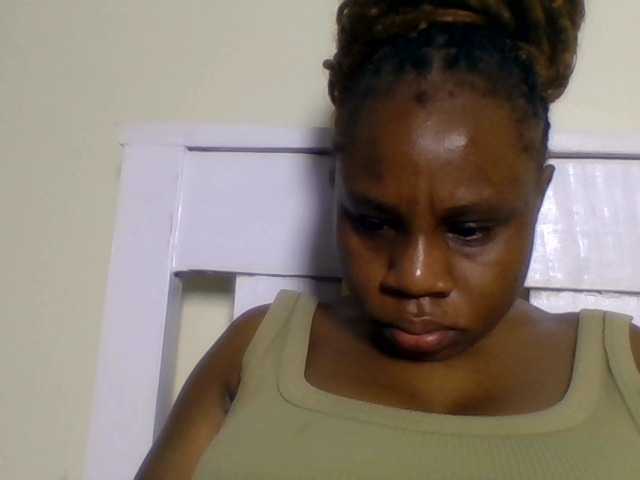 Ebonitah live cam on BongaCams
