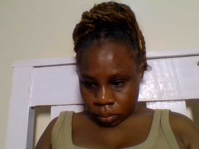 Ebonitah live cam on BongaCams
