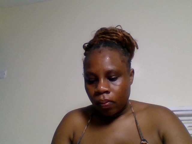 Ebonitah live cam on BongaCams